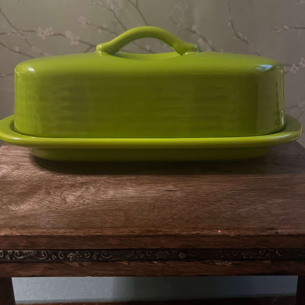 Vibrant Green Kitchen Tool with Modern Design